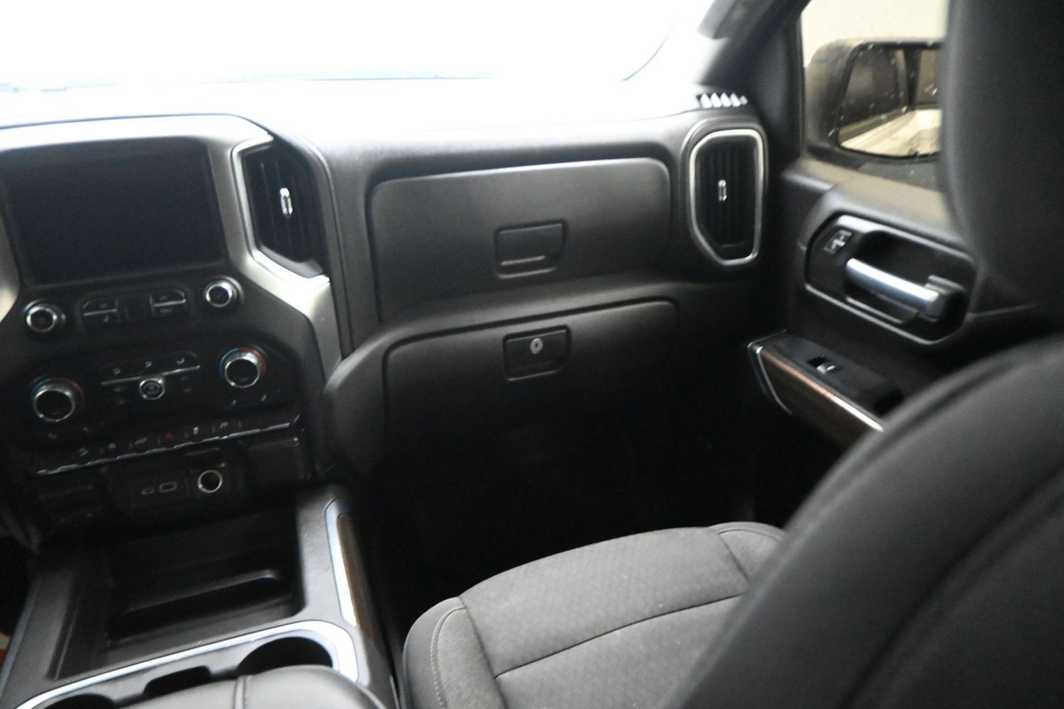 Used 2020 Chevrolet Silverado 1500 RST AWD/4WD image 13