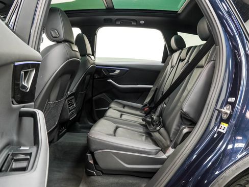Used 2025 Audi Q7 3.0T Premium Plus AWD/4WD image 18