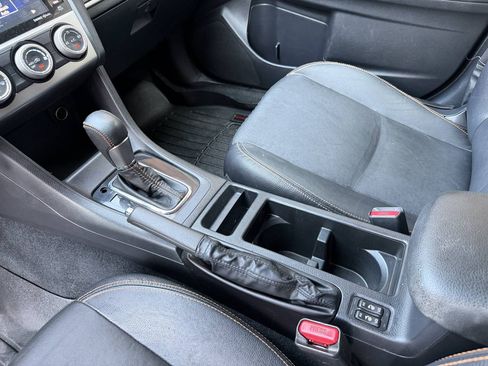 Used 2017 Subaru Crosstrek 2.0i Limited AWD/4WD image 25
