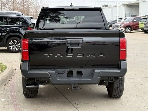 Used 2025 Toyota Tacoma SR image 5