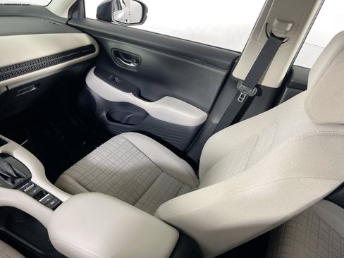 Used 2024 Honda HR-V LX image 21