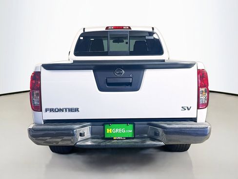 Used 2019 Nissan Frontier SV RWD image 6