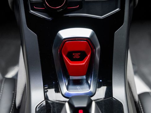 Used 2015 Lamborghini Huracan LP 610-4 image 57