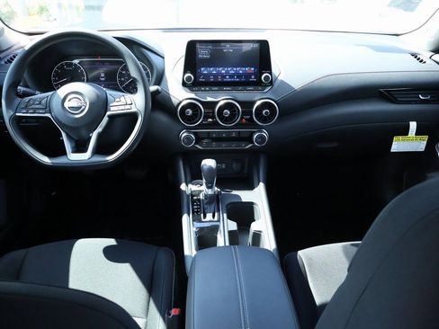 New 2025 Nissan Sentra SV image 6