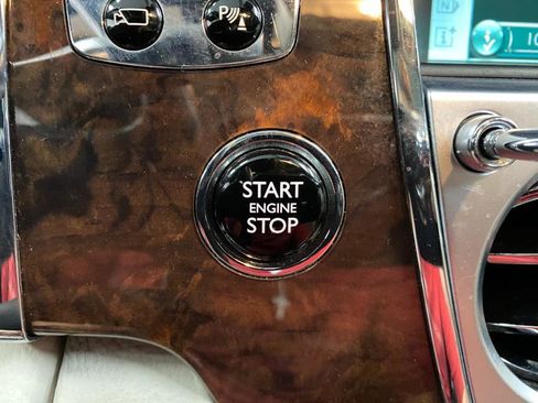 Used 2016 Rolls-Royce Ghost image 22