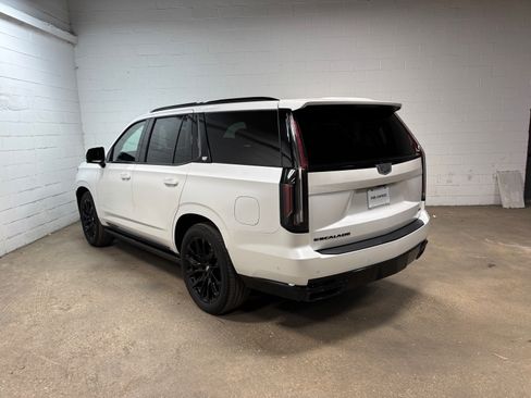 Used 2023 Cadillac Escalade Sport w/ LPO, ONYX Package AWD/4WD image 9