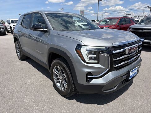 Used 2026 GMC Terrain Elevation w/ Technology Package II AWD/4WD image 3