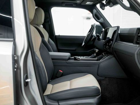 Used 2025 Lexus GX 550 AWD/4WD image 51