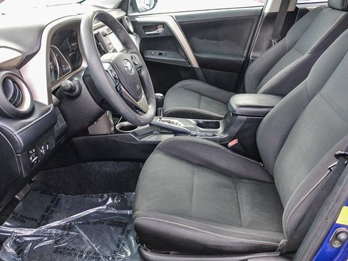 Used 2014 Toyota RAV4 XLE image 20