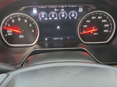 Used 2021 Chevrolet Suburban High Country w/ Premium Package AWD/4WD image 16
