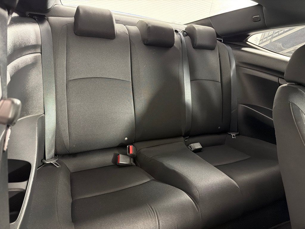 Used 2019 Honda Civic EX image 19