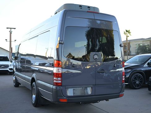 Used 2016 Mercedes-Benz Sprinter 3500 w/ High Idle Fixed Package image 6