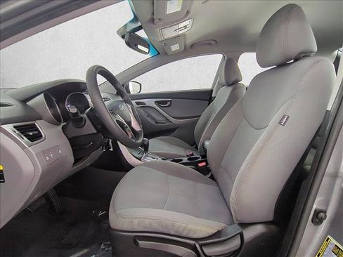 Used 2013 Hyundai Elantra GLS w/ Preferred Pkg FWD image 14