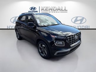 Used 2022 Hyundai Venue SEL video 1
