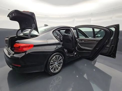Used 2019 BMW 530i xDrive AWD/4WD image 33