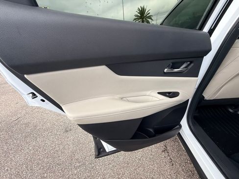 Used 2026 Nissan Murano SL image 18