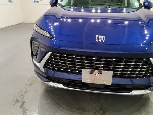 Used 2025 Buick Envision Avenir image 9