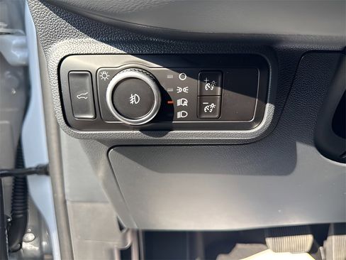 New 2025 Ford Explorer Active w/ Active Comfort Package image 18