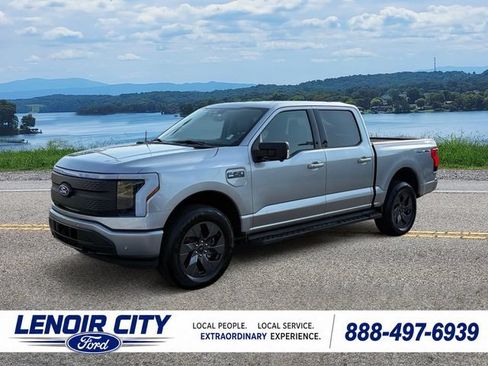 Used 2025 Ford F150 Lightning Flash AWD/4WD image 7