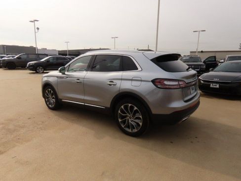 Certified 2022 Lincoln Nautilus Reserve w/ Luxury Package image 15