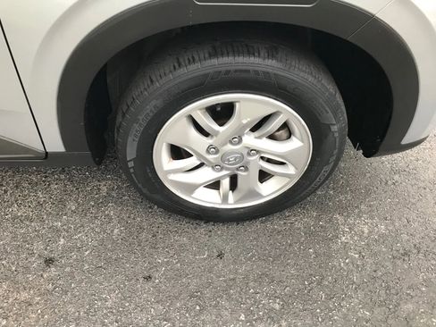 Used 2020 Hyundai Venue SEL w/ Convenience Package image 35