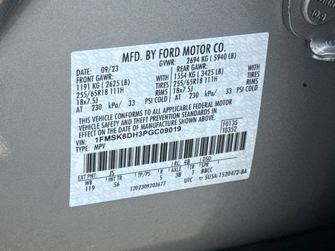 Used 2023 Ford Explorer XLT w/ Equipment Group 202A AWD/4WD image 33