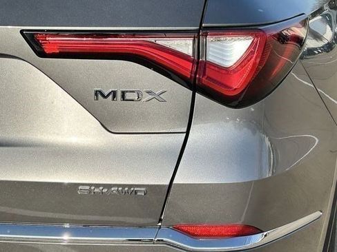 Used 2024 Acura MDX SH-AWD w/ Technology Package image 3
