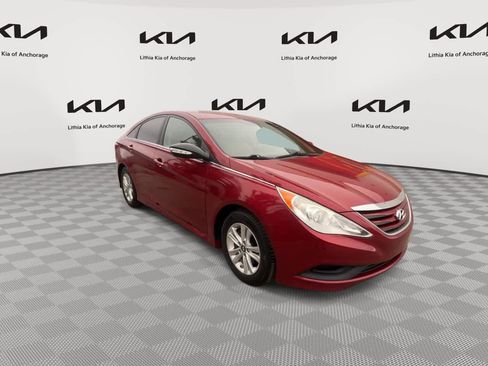 Used 2014 Hyundai Sonata GLS w/ Popular Equipment Group 2 FWD image 2