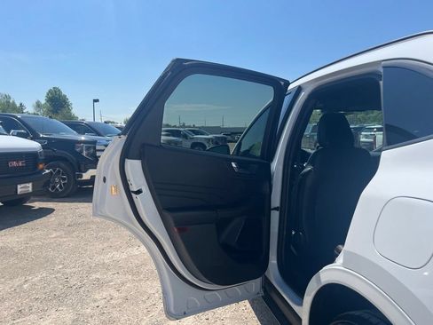 Used 2023 Ford Escape ST-Line AWD/4WD image 29