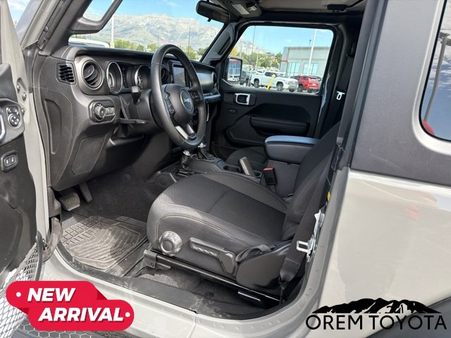 Used 2021 Jeep Wrangler Sport AWD/4WD image 15
