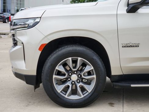 Used 2021 Chevrolet Tahoe LT w/ LT Signature Package AWD/4WD image 8