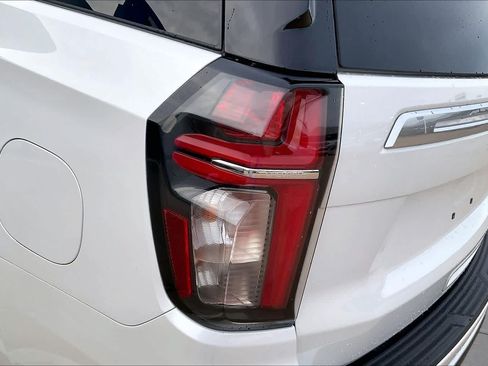 Used 2022 Chevrolet Tahoe High Country AWD/4WD image 28