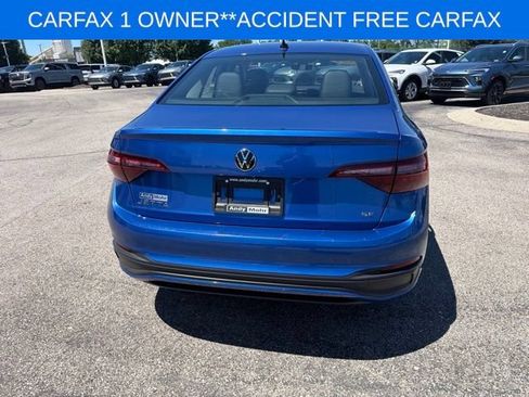 Used 2024 Volkswagen Jetta SE FWD image 10