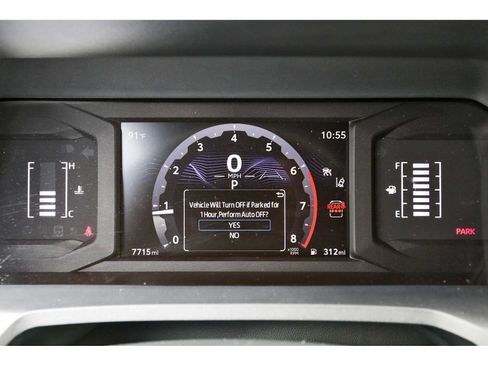 Used 2025 Toyota 4Runner SR5 AWD/4WD image 14