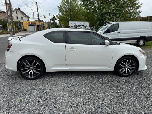 Used 2016 Scion tC FWD image 4