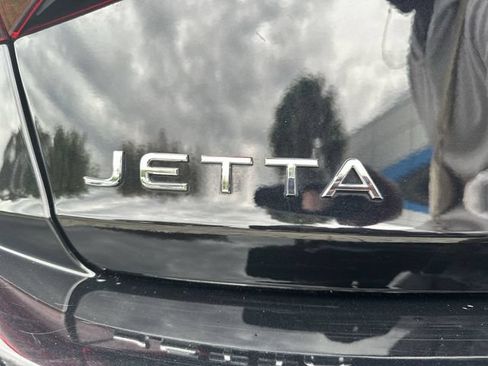 Used 2024 Volkswagen Jetta SE FWD image 39