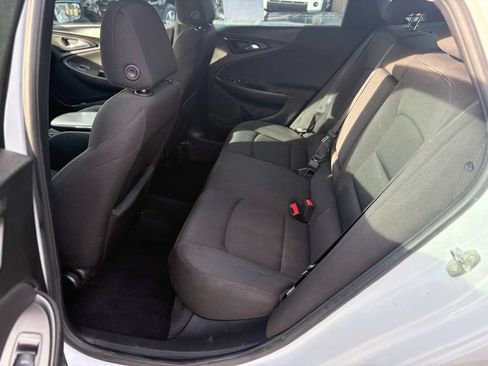 Used 2018 Chevrolet Malibu LS FWD image 7