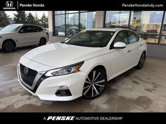 Used 2019 Nissan Altima 2.0 Platinum FWD video 1