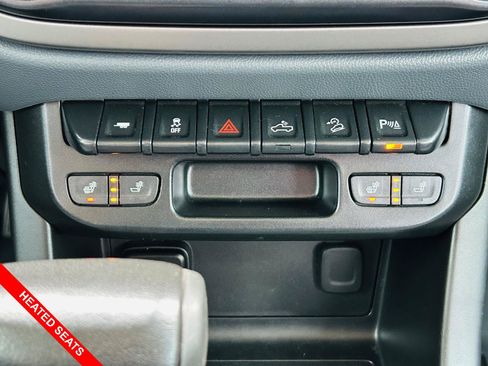 Used 2020 Chevrolet Colorado Z71 AWD/4WD image 5