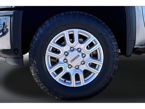 Used 2024 GMC Sierra 2500 SLT w/ SLT Premium Package AWD/4WD image 28