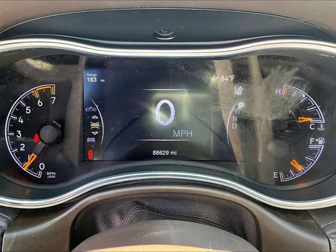 Used 2020 Jeep Grand Cherokee Overland AWD/4WD image 19