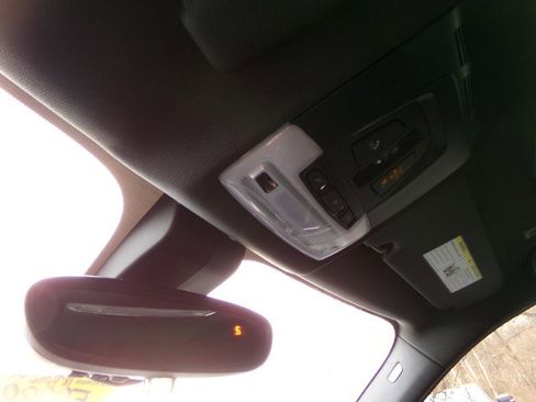 Used 2018 BMW X2 sDrive28i w/ M SportX Package image 26