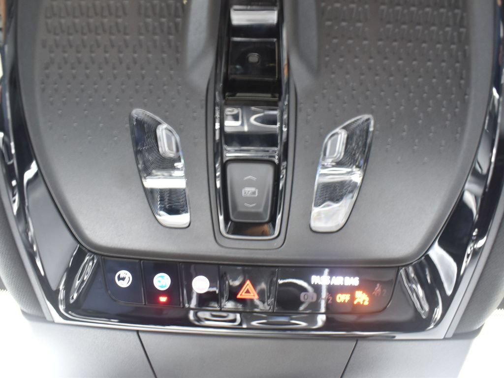 Certified 2024 Cadillac Lyriq Sport AWD/4WD image 21