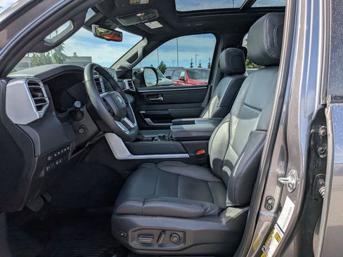 Used 2024 Toyota Sequoia Platinum AWD/4WD image 24