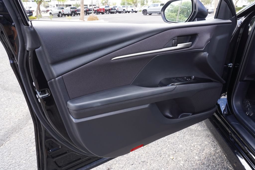 Used 2025 Toyota Camry LE FWD image 15