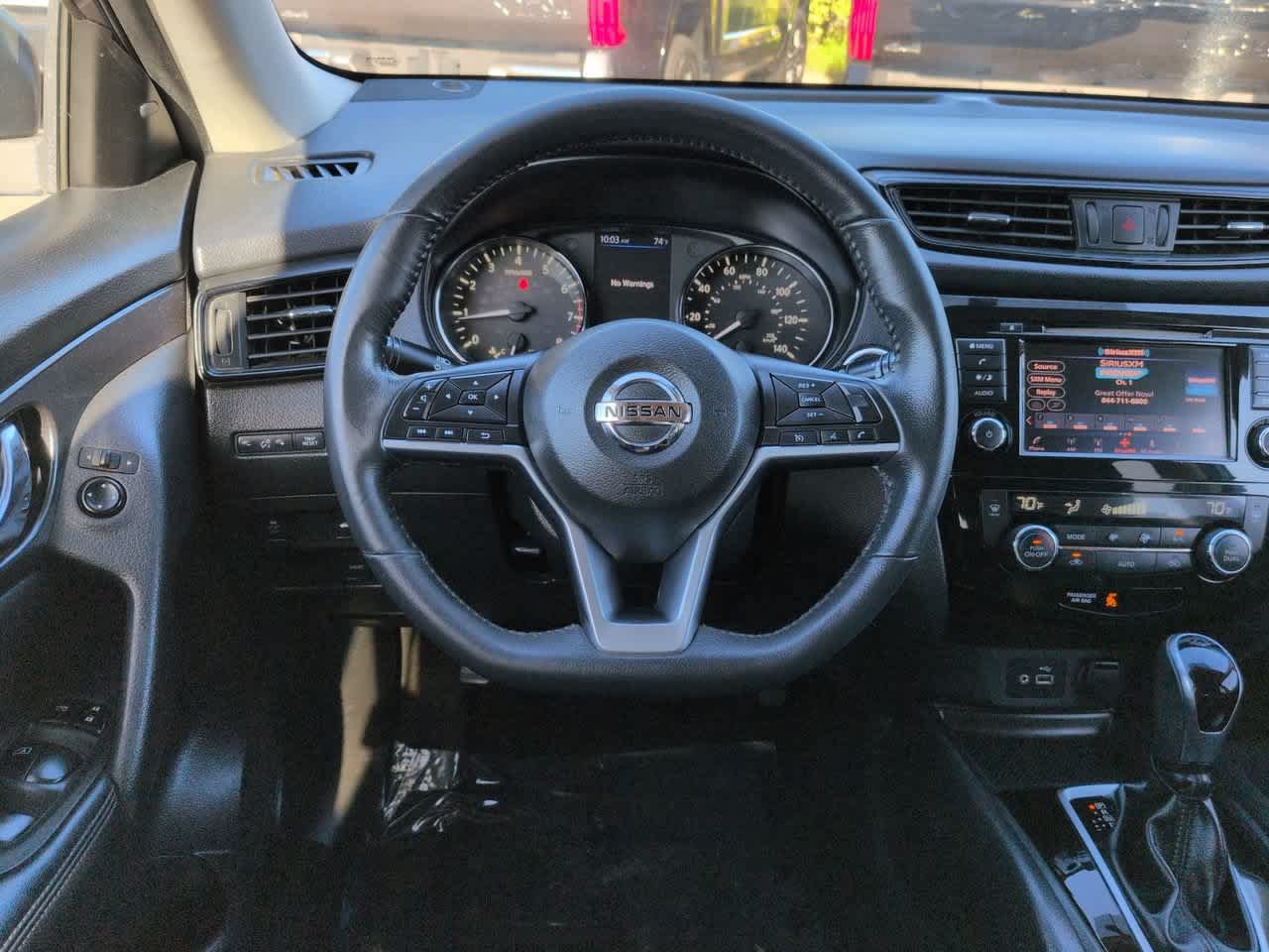 Used 2018 Nissan Rogue SV FWD image 15