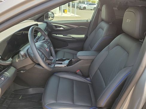 Used 2026 Buick Envista Sport Touring w/ Convenience I Package FWD image 14