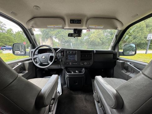 Used 2019 Chevrolet Express 3500 LT w/ LT Preferred Equipment Group RWD image 19