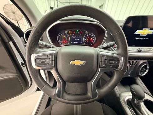 Certified 2025 Chevrolet Blazer LT AWD/4WD image 8