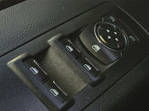 Used 2016 Ford F150 XLT w/ Equipment Group 302A Luxury image 16